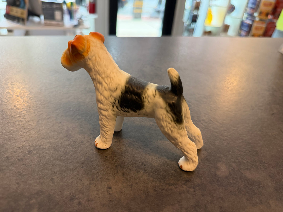 Pointing Terrier Figurine