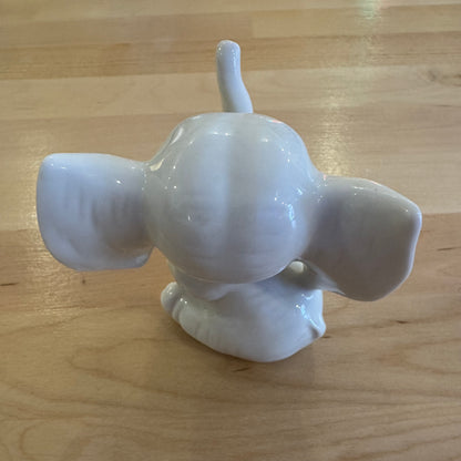 Elephant with Trunk Up Edsin Japan