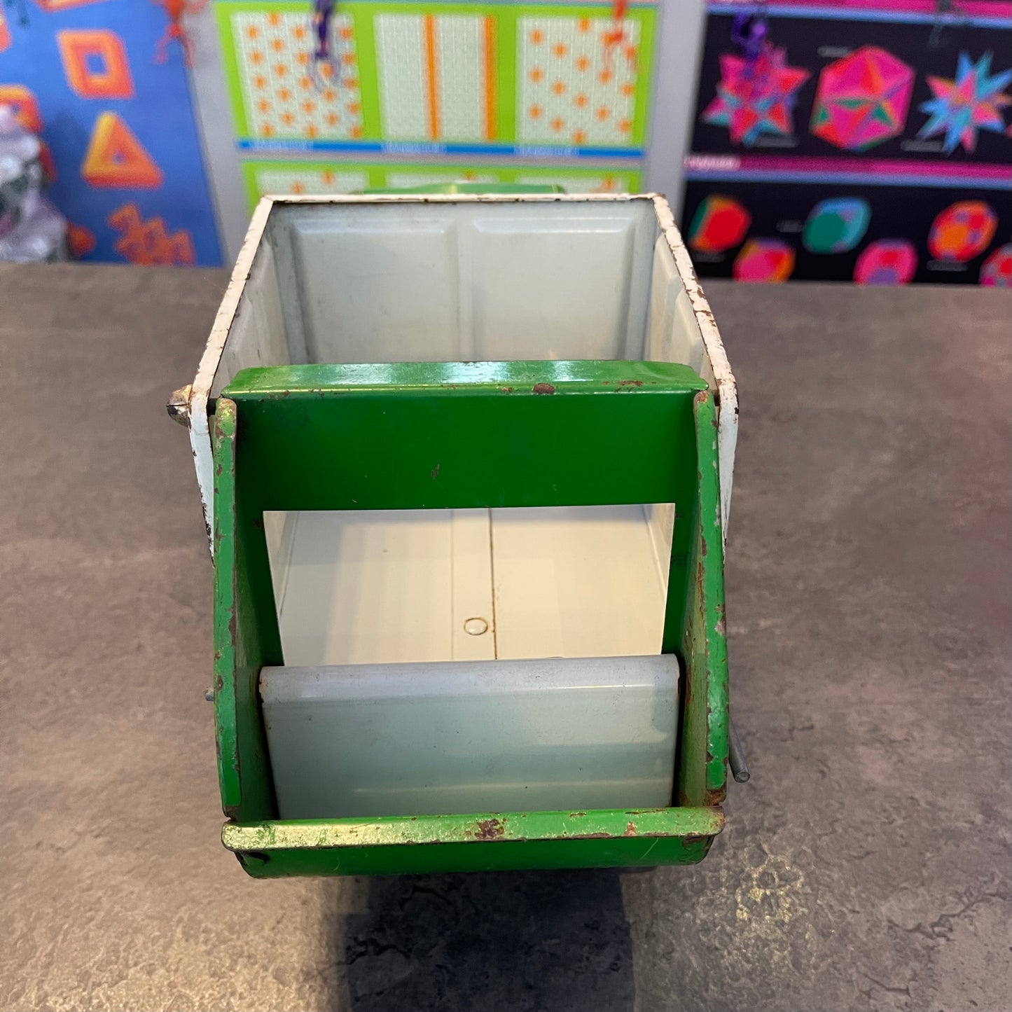 Tonka Litterbug Garage Truck