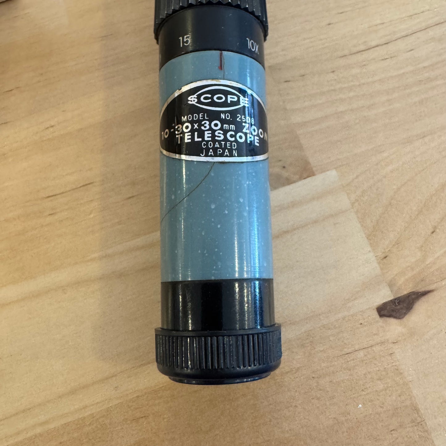Scope 10-30X Zoom 30mm Refractor Telescope with Original Box