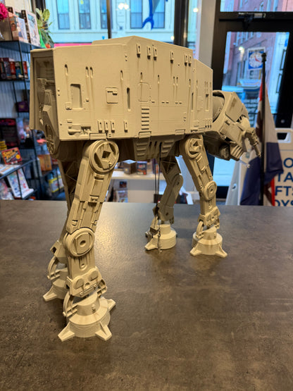 2010 Star Wars Deluxe AT-AT Imperial Walker