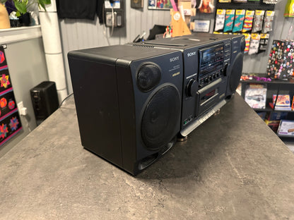 Sony AM/FM/CD/Tape Boombox CFD-510