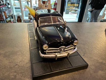 Die Cast 1949 Ford Coupe Police Car