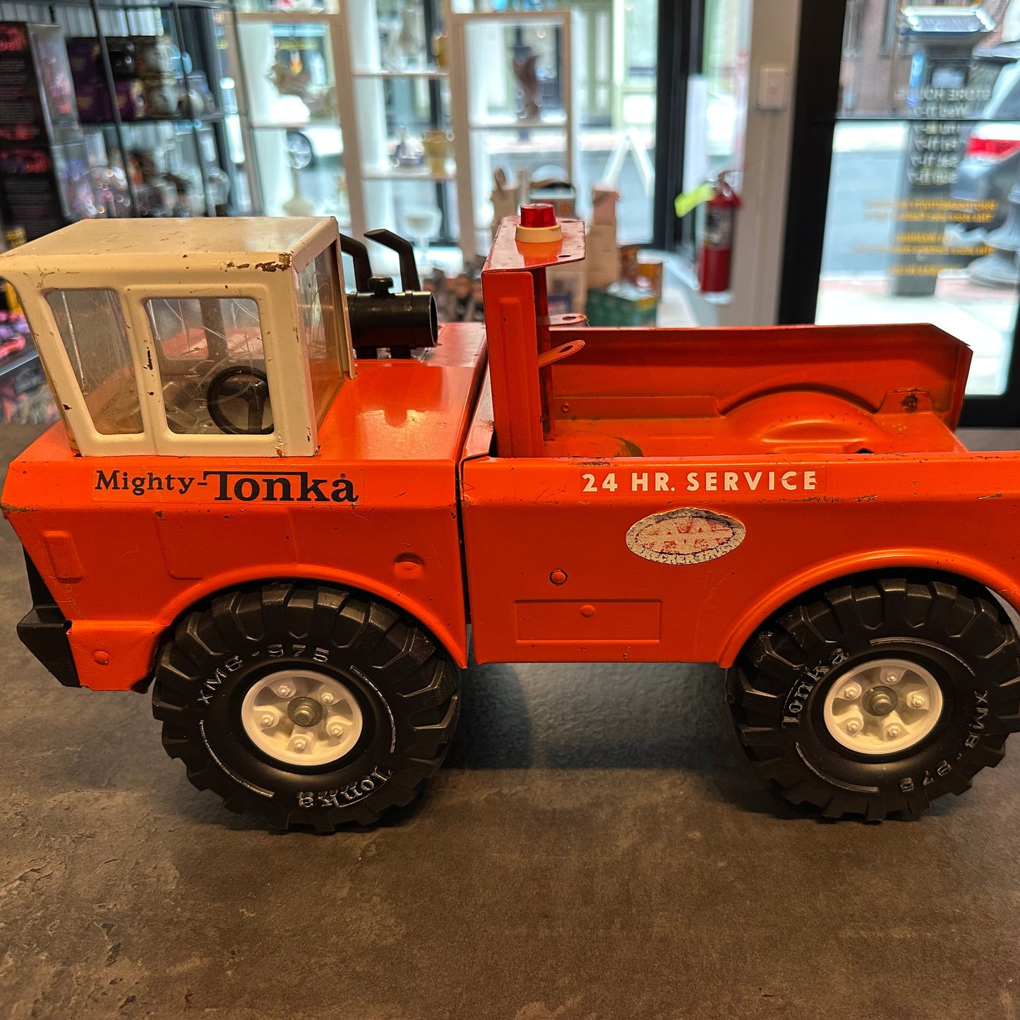 Tonka Rescue Vehicle Tow Truck Base