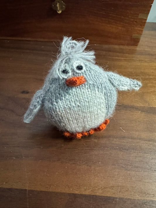 Small Knit Penguin Ornament