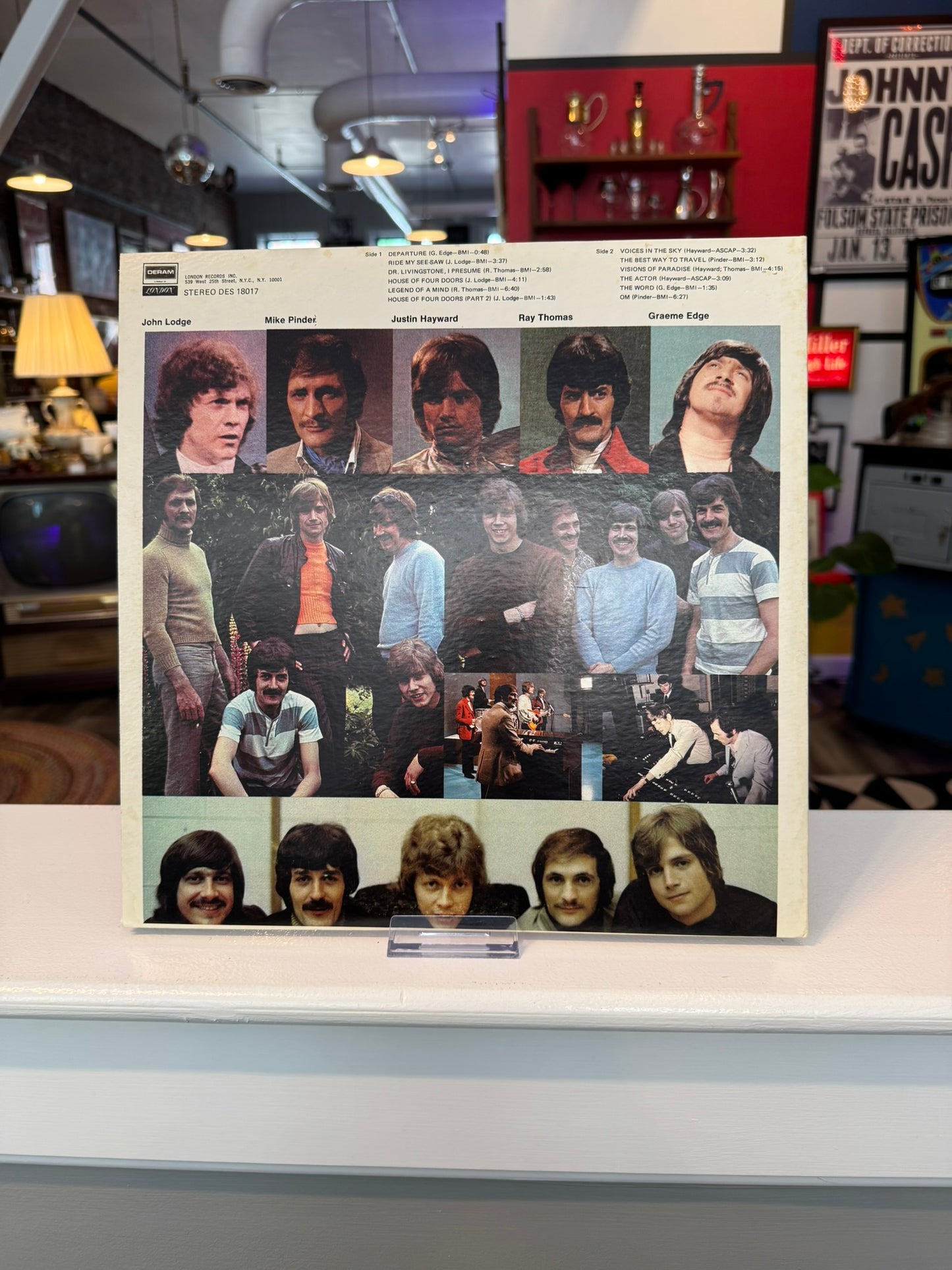 Moody Blues - "In Search of the Lost Chord" Vinyl