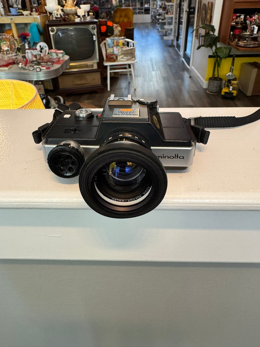 Minolta 110 Zoom SLR Film Camera (Working)