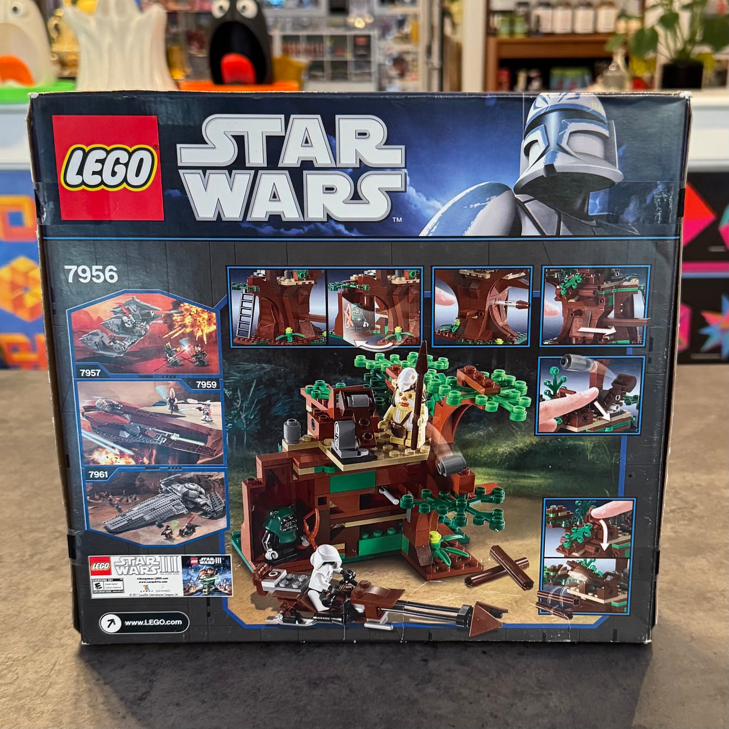 Lego Ewok Attack set 7956 SEALED.