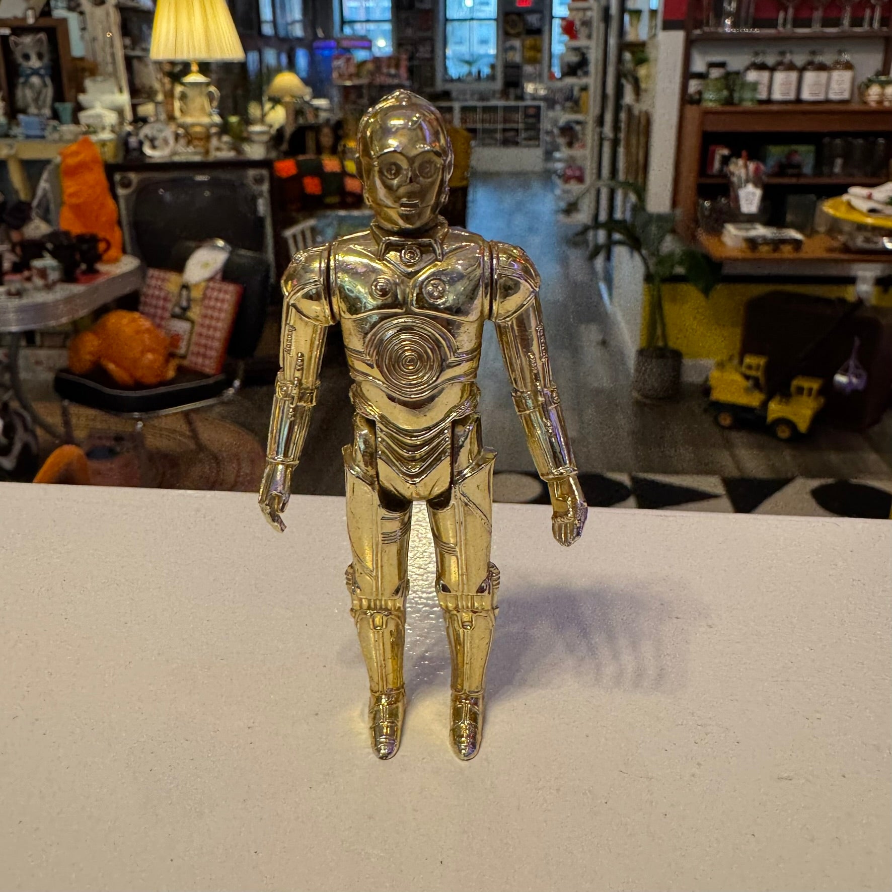 Star Wars C-3PO Action Figure (1978 Kenner — Original Gold Chrome Finish)