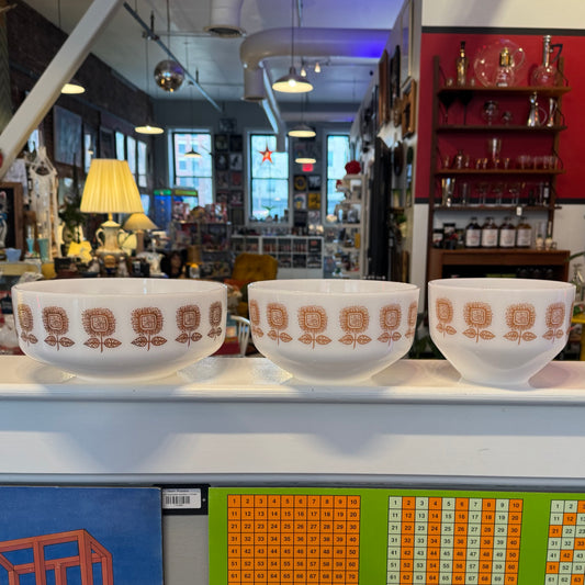 Set of 3 Federal Glass Sunflower Mixing Bowls