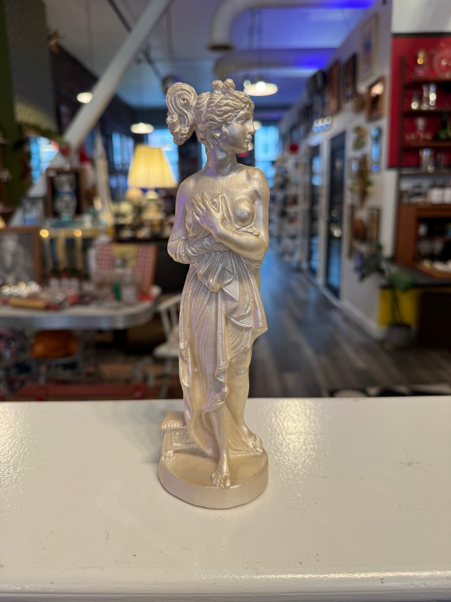 Roman Lady Statue Tourist Souvenir Italy