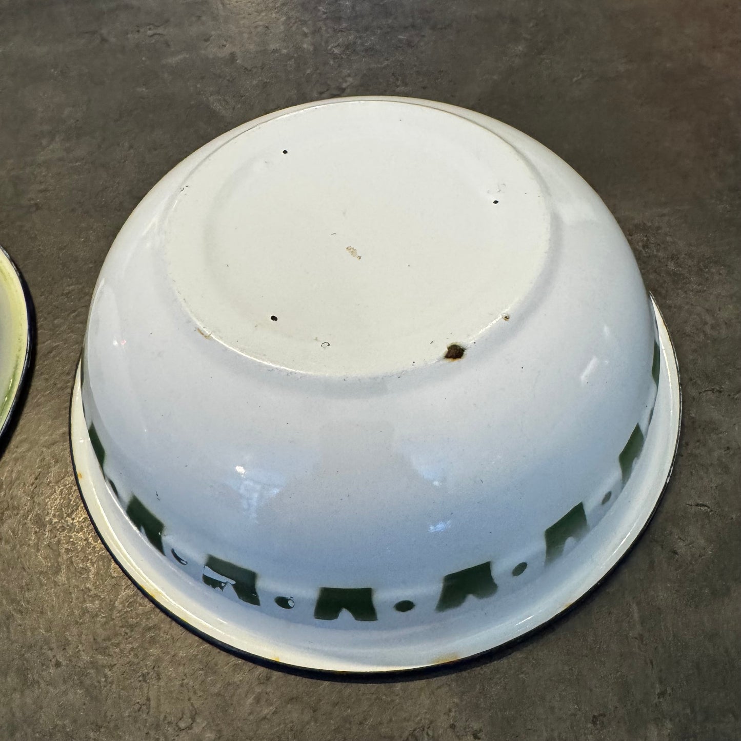 Set of 3 Enamelware Bowls with Floral Design
