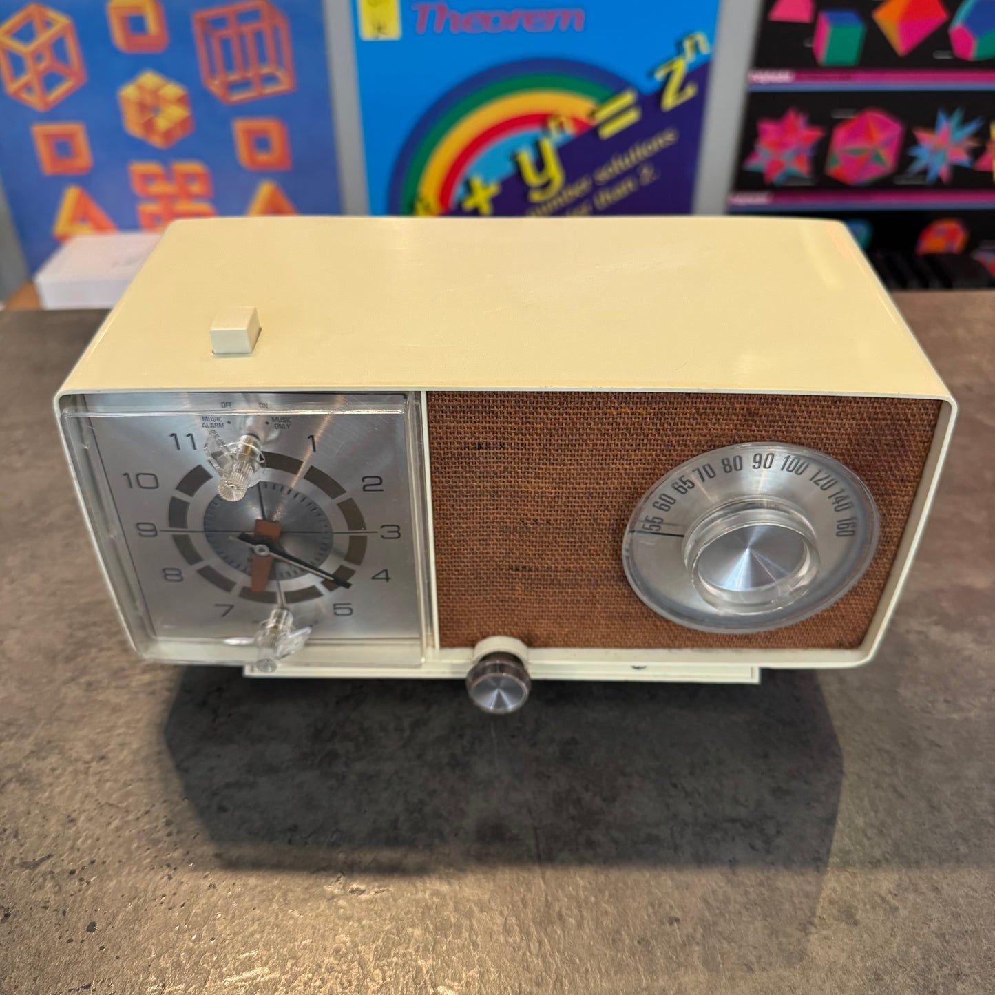 General Electric C1470-B Clock Radio (1965) Solid State AM (Working)