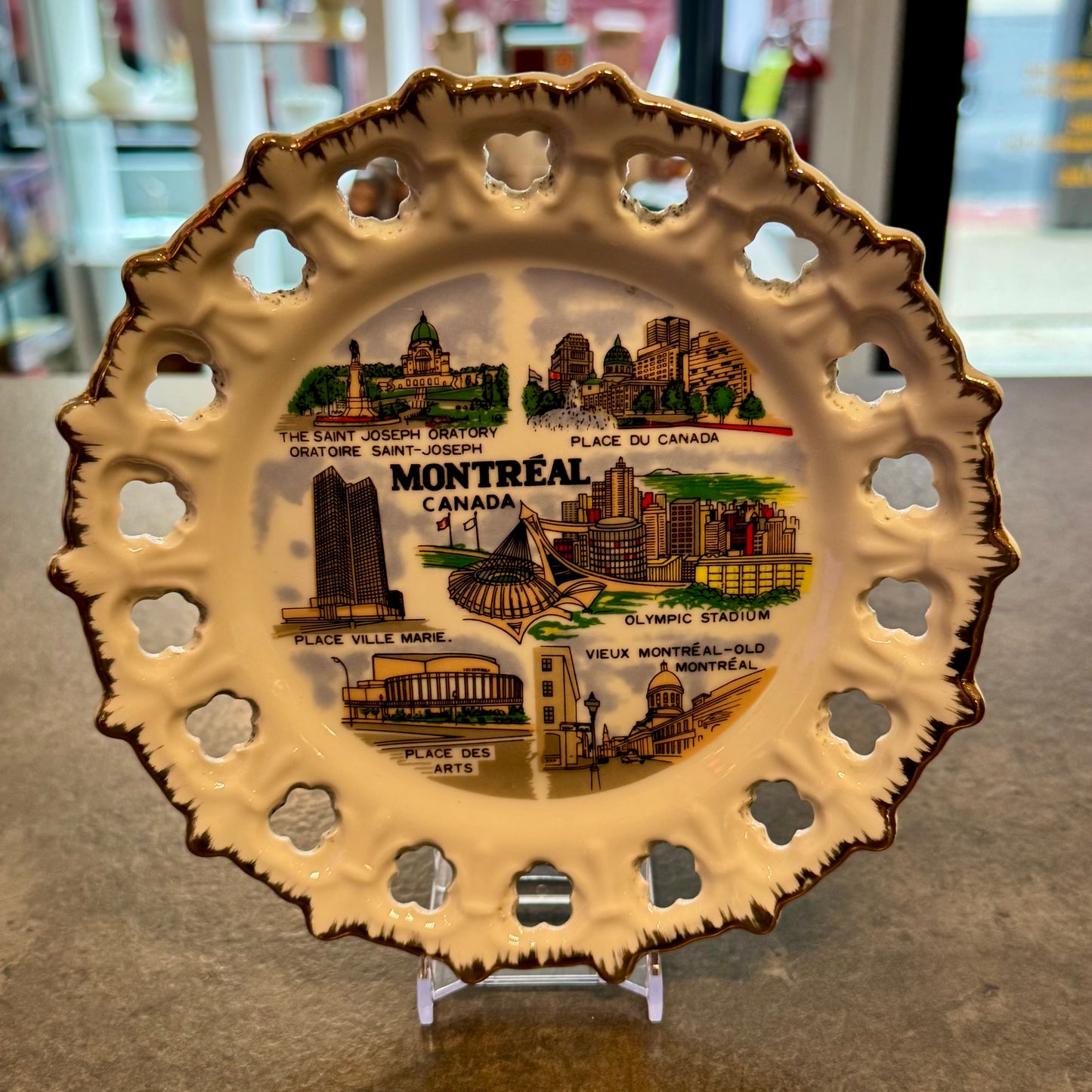 Souvenir Plate 7" Montreal, Canada