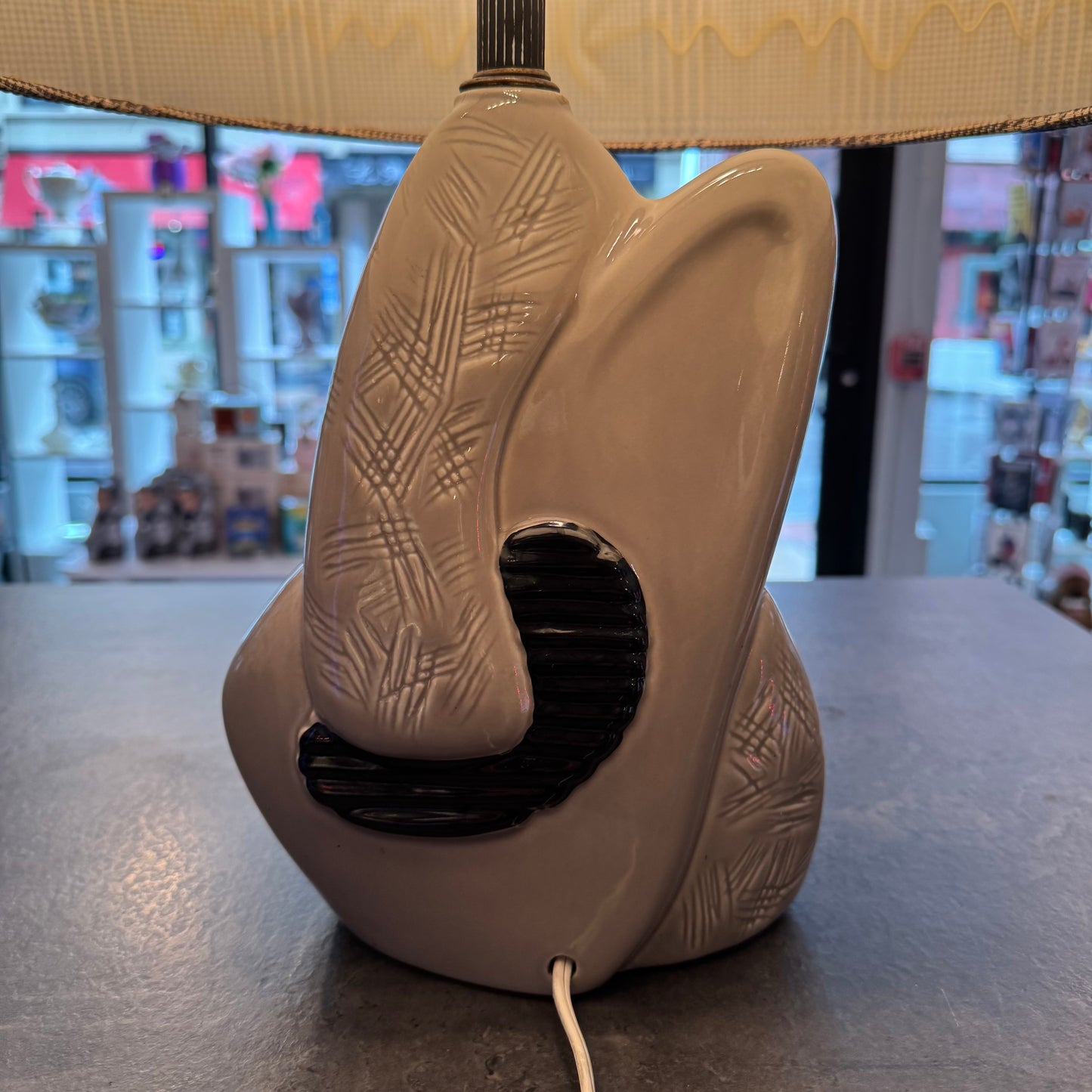 Vintage Sculptural Ceramic Table Lamp – Mid-Century Postmodern
