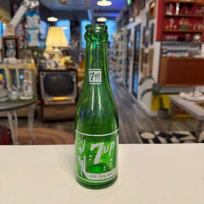 Vintage 7-Up 7oz Glass Bottle – C. Leary & Co. Newburyport, MA – No Chips
