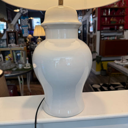 1980s White Glazed Ginger Jar Ceramic Table Lamp – Hollywood Regency Style