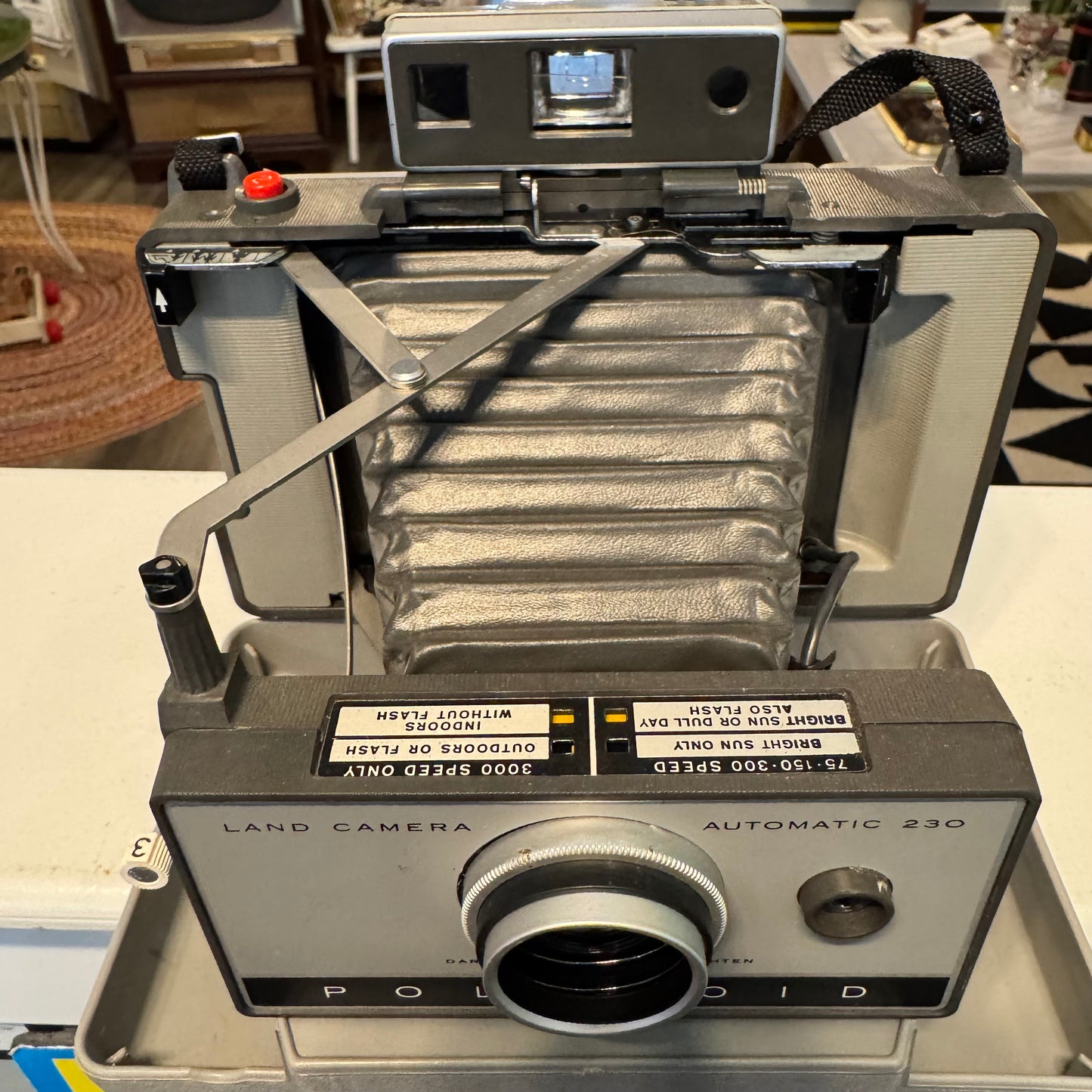 Polaroid Automatic 230 Land Camera – Working & Near-Mint