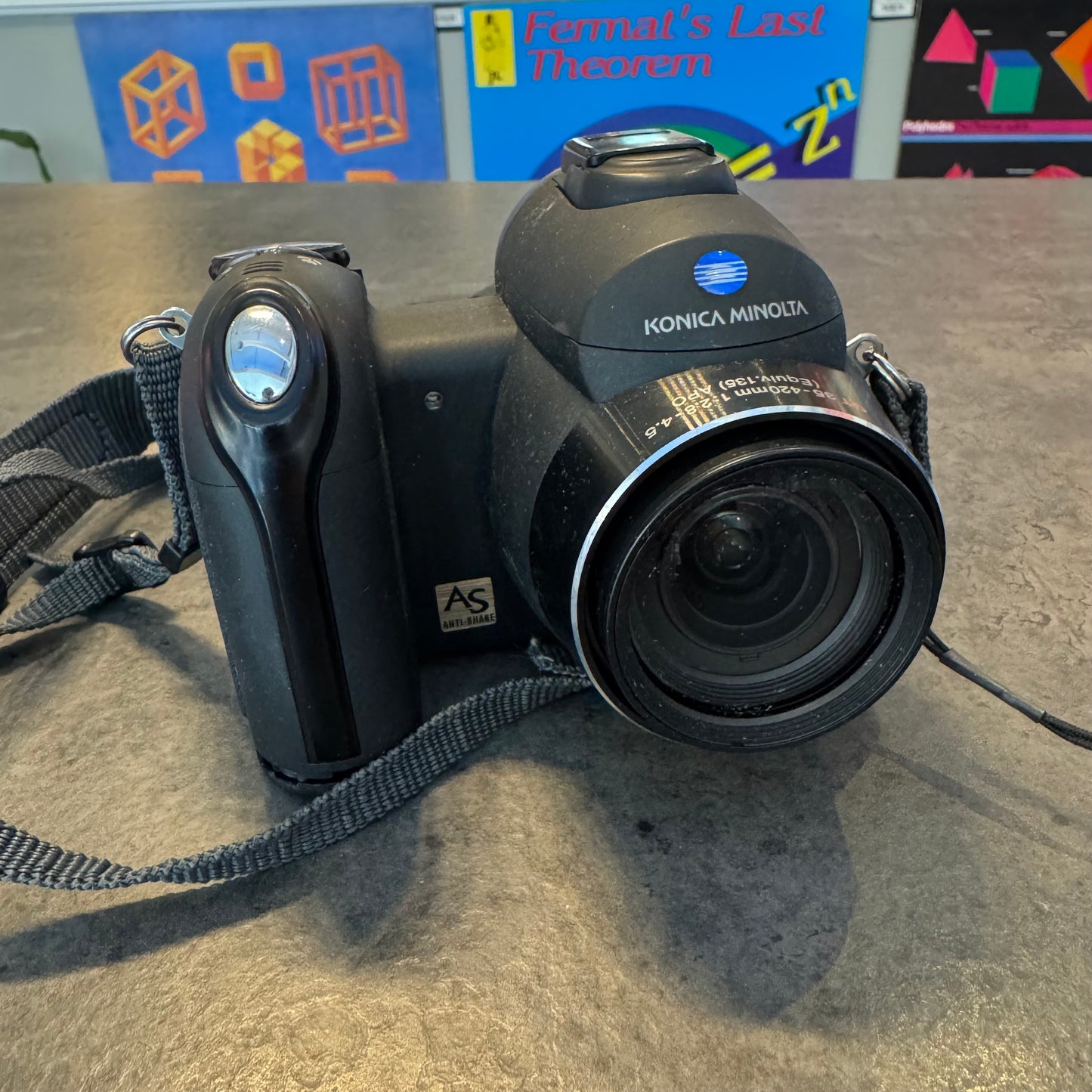Konica Minolta Dimage Z5 w/ 2GB Memory Card Working