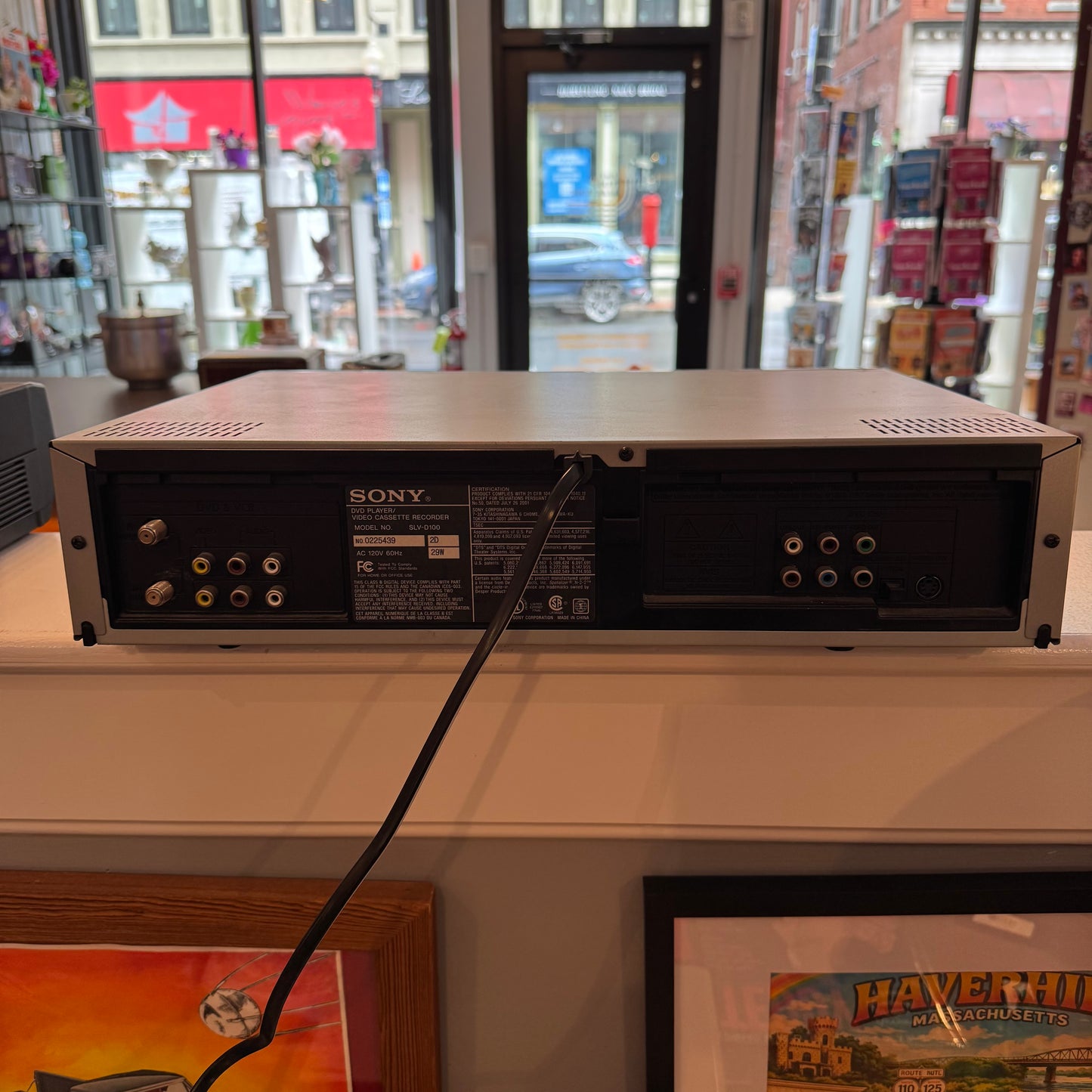 Sony Model SLV-D100 VCR/DVD Combo Working