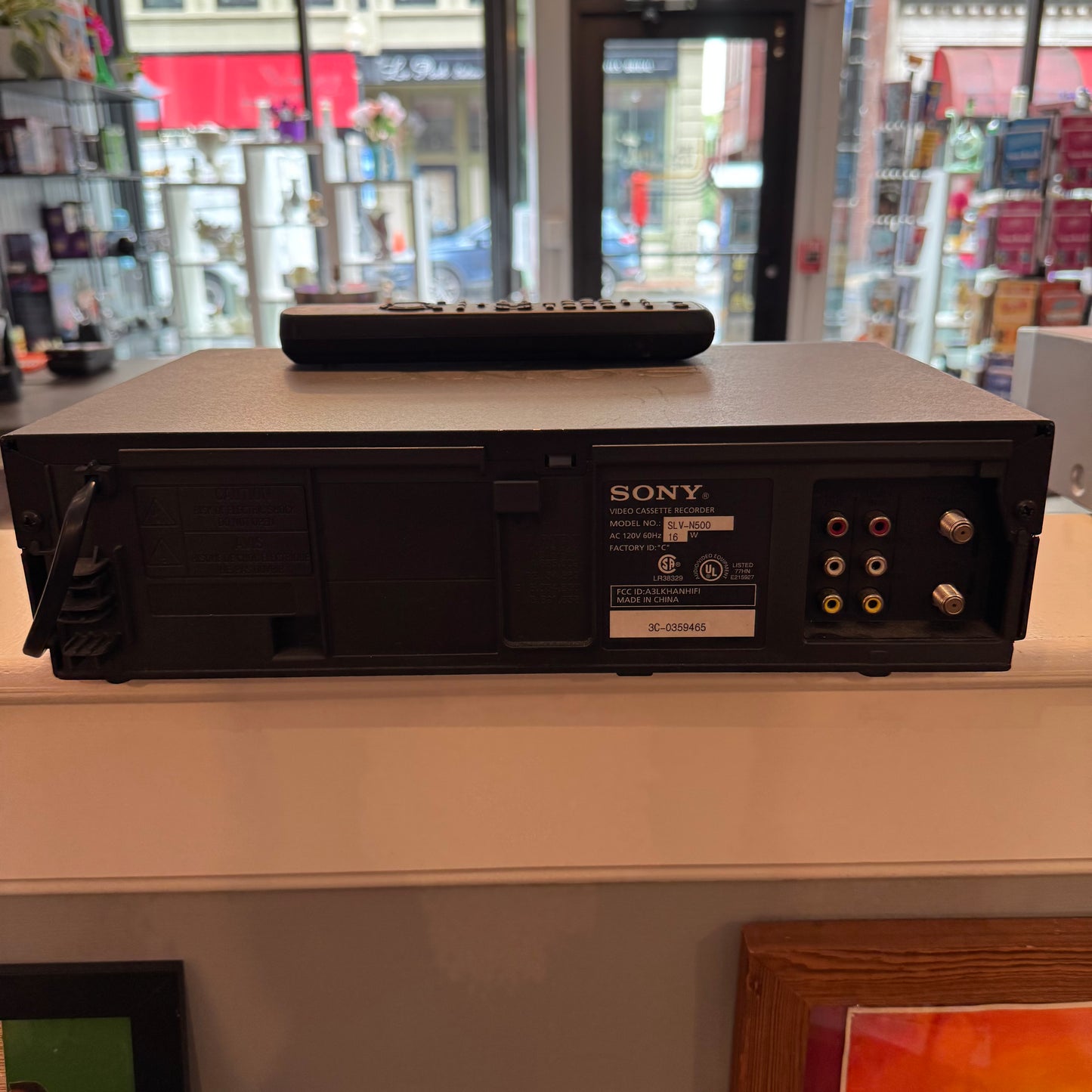 Sony Model SLV-N500 VCR w/Remote Working