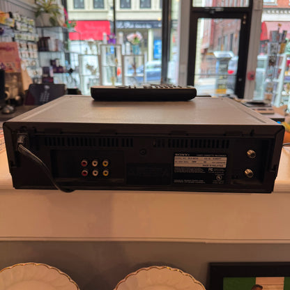 Sony Model SLV-AX10 VCR w/Remote Working