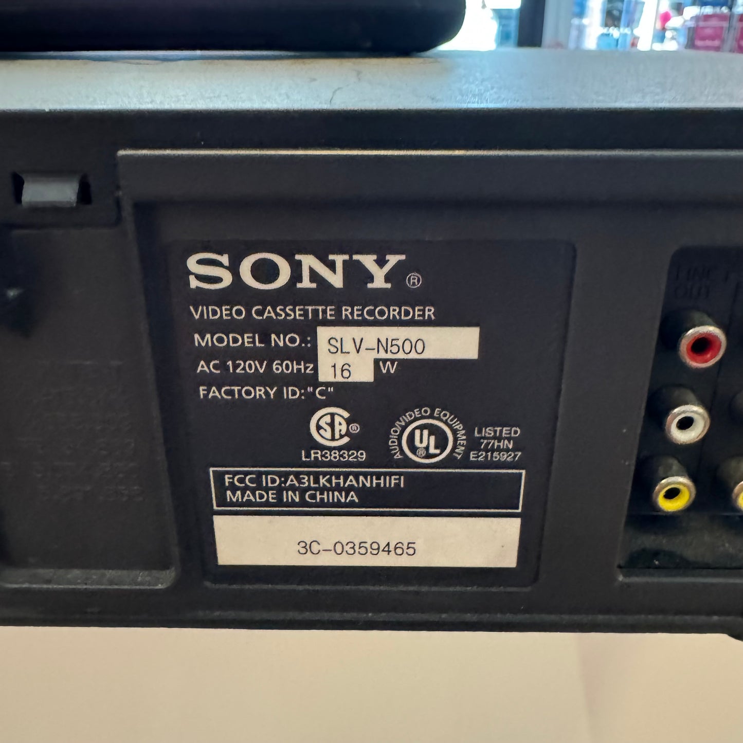 Sony Model SLV-N500 VCR w/Remote Working