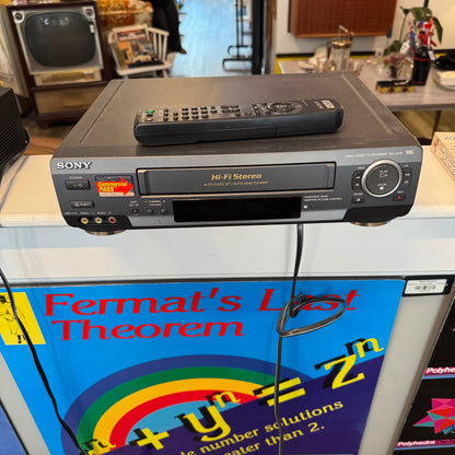 Sony Model SLV-AX10 VCR w/Remote Working