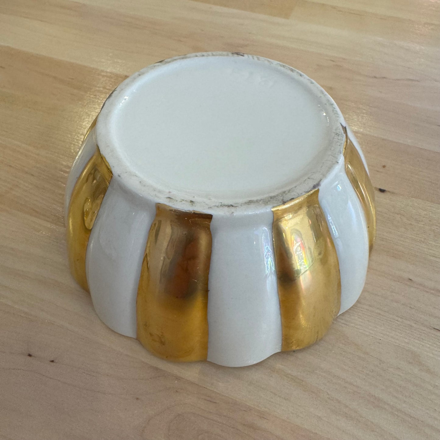 Gold and White Lidded Porcelain Candy Dish