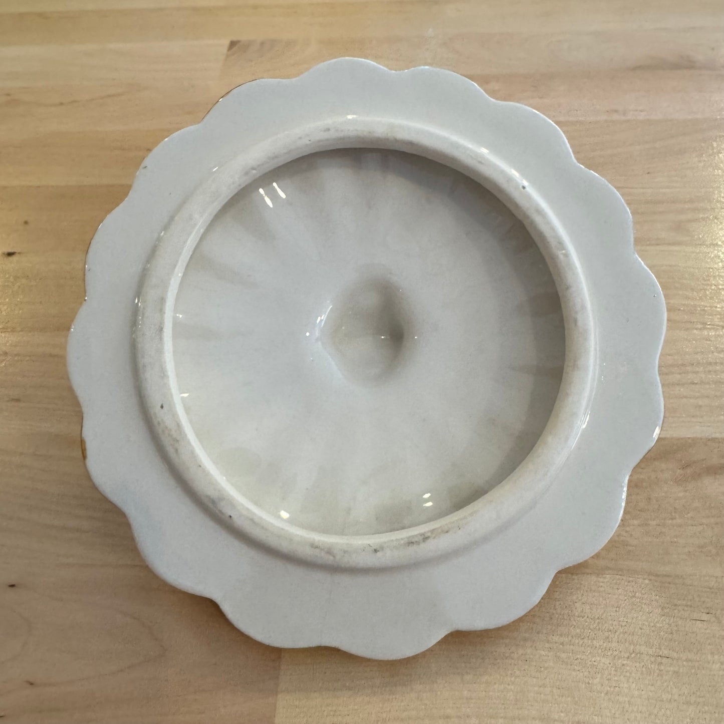 Gold and White Lidded Porcelain Candy Dish