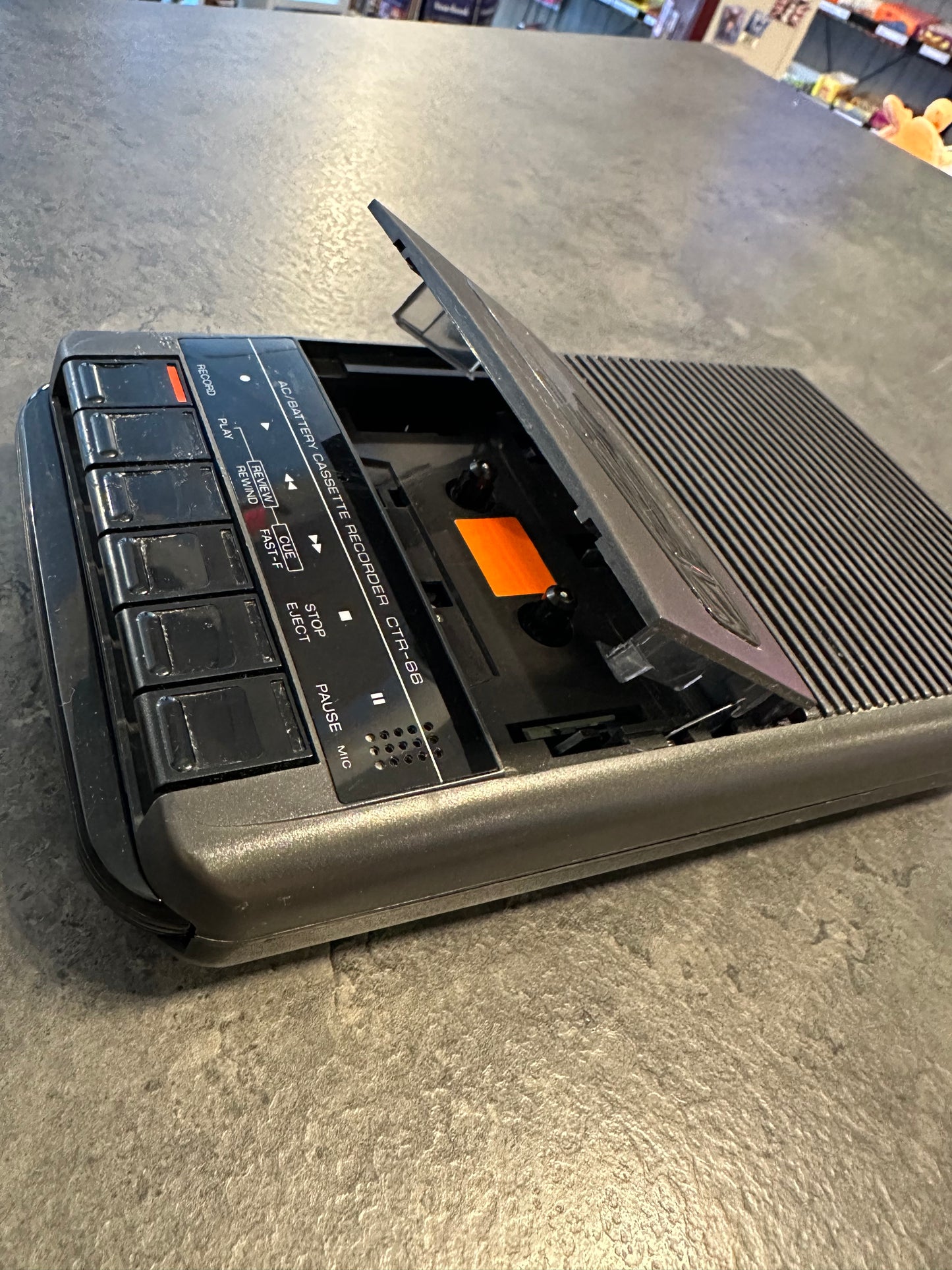 Realistic Radio Shack Old School Cassette Recorder