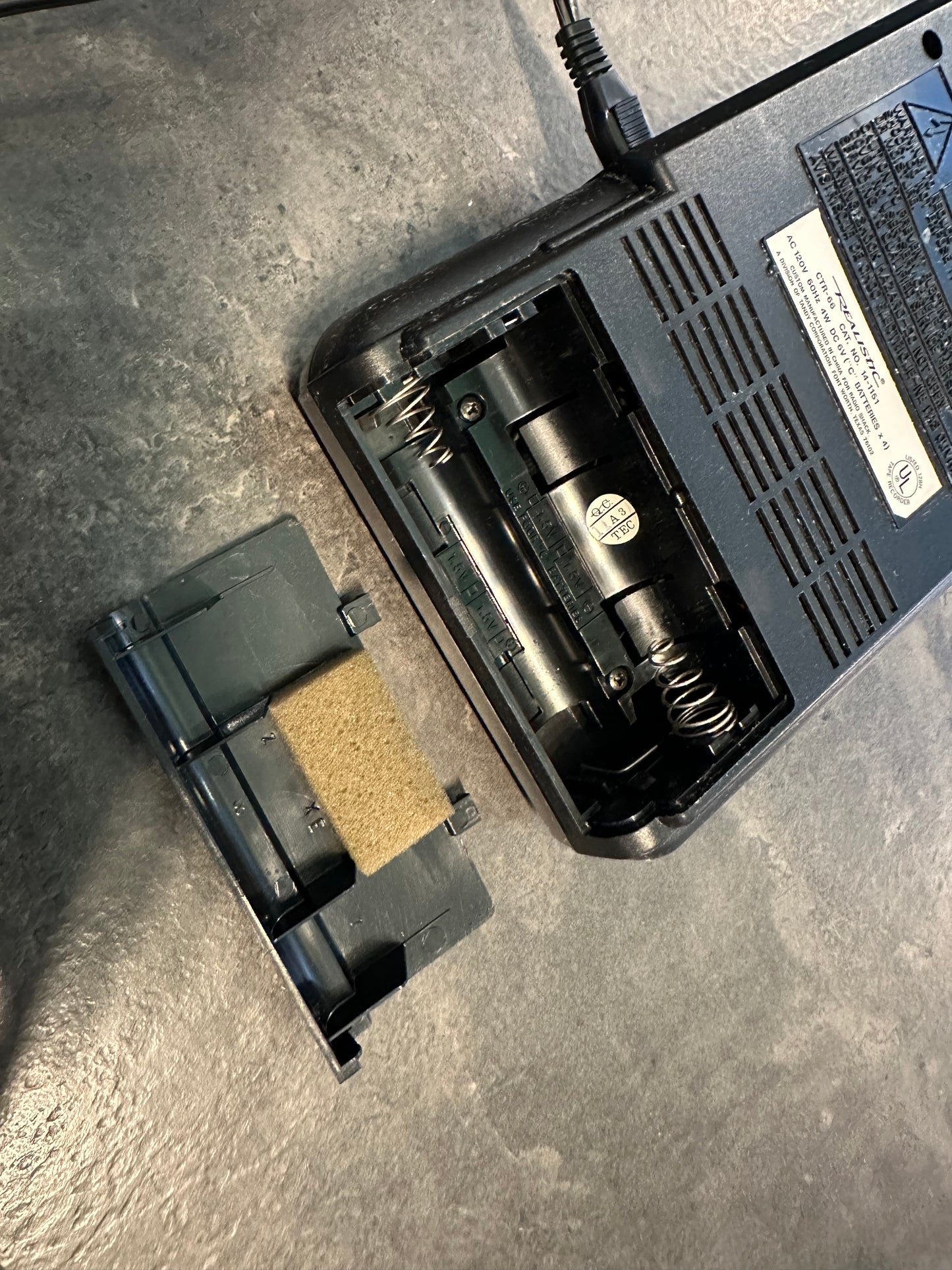 Realistic Radio Shack Old School Cassette Recorder